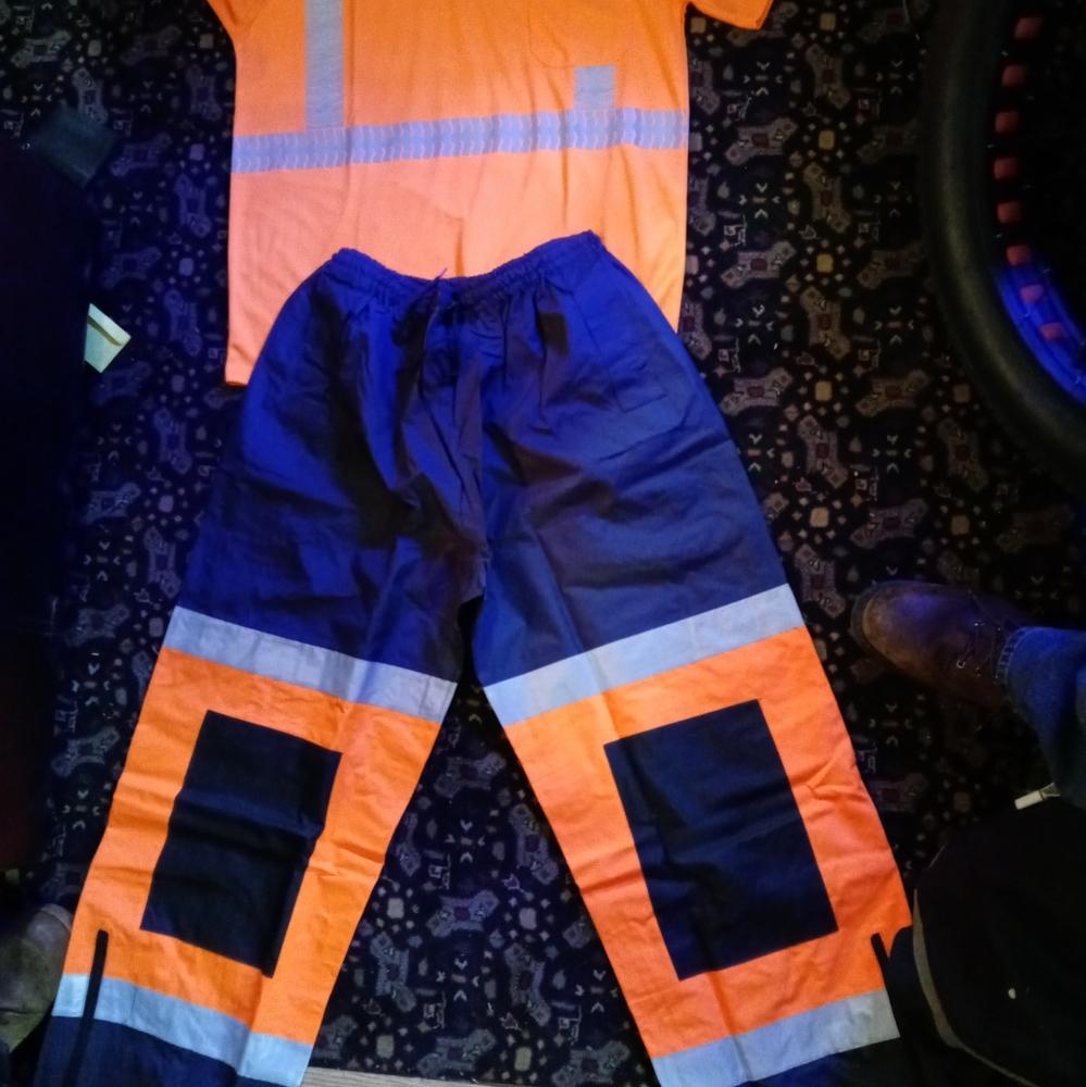 Reflective outfit - Picture 5 of 6